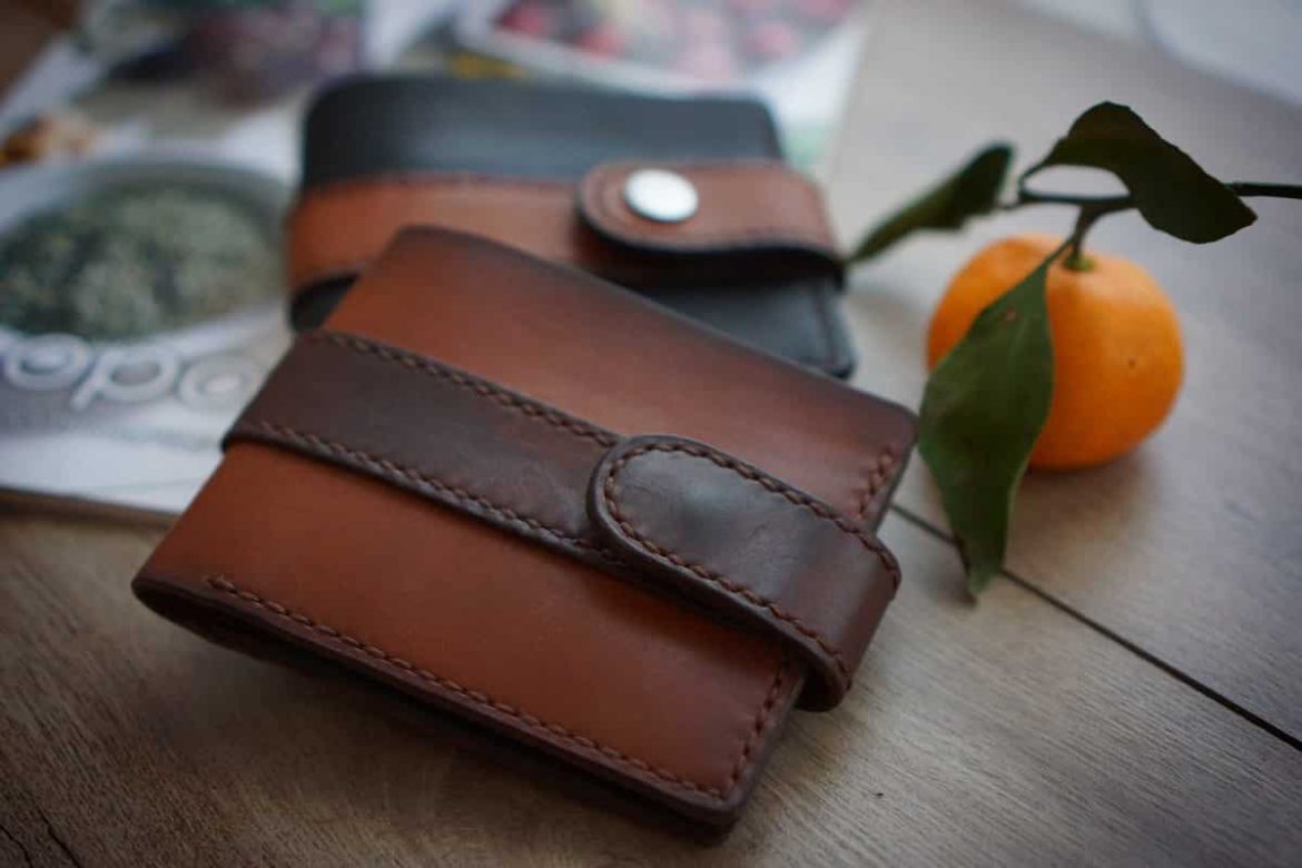 Leather wallet for women