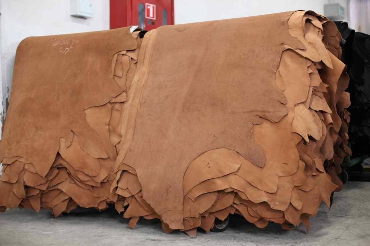 The price of leather sheet + purchase of various types of leather sheet